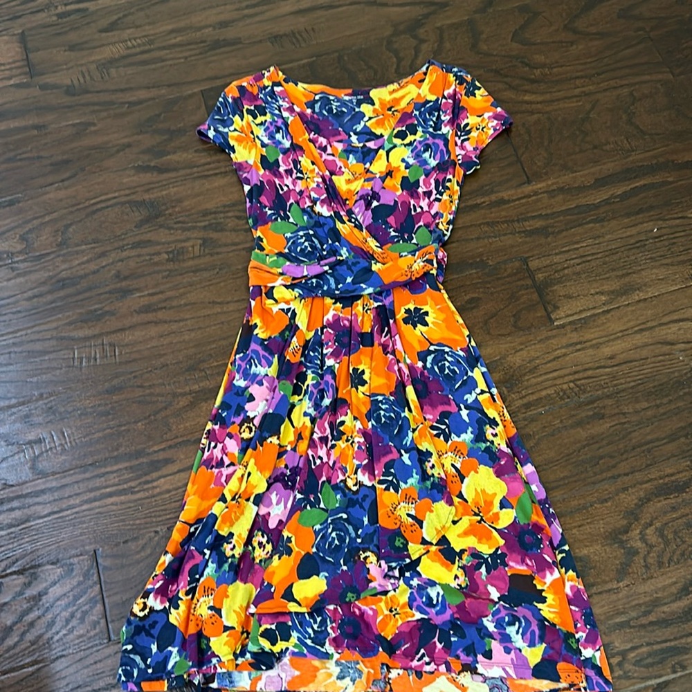 Garnet Hill knee length sundress. XS. No flaws. Bottom lined. Vibrant colors.